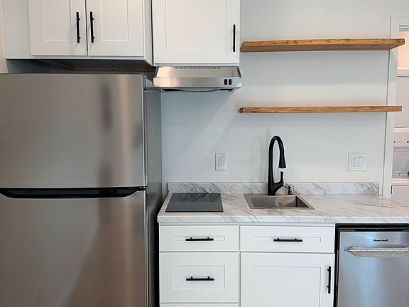 4th image of 1429 Santa Rosa St #1