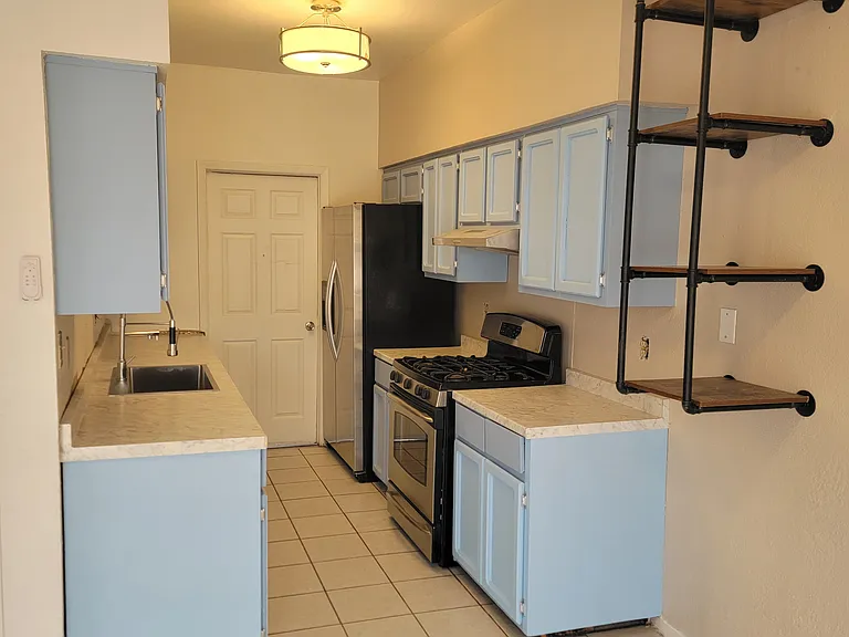 1507 Vanderbilt Dr #1507 — Photo 6