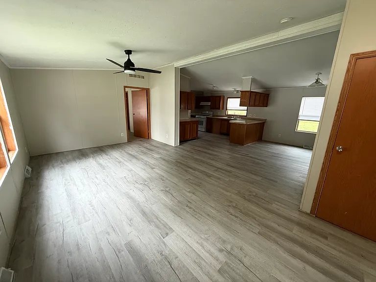 260 Timber Ln — Photo 2
