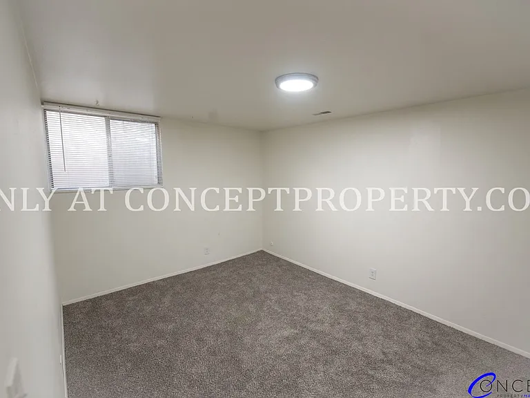 Ponderosa — Photo 110
