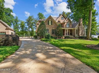7205 Osprey Ln, Elm City, NC 27822
