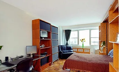 Rented by Bond New York