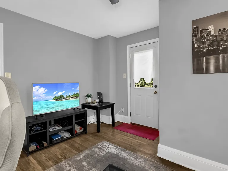 1462 Carroll Ave #2 — Photo 24