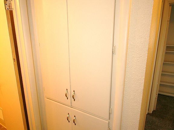 4th image of 3719 E Buckeye Ave