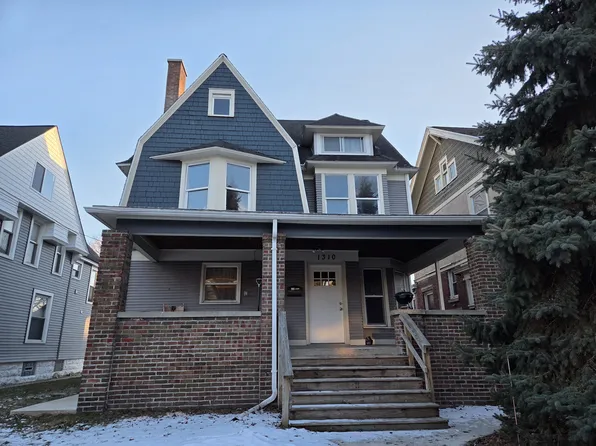 1310 Wealthy St SE #1, Grand Rapids, MI 49506