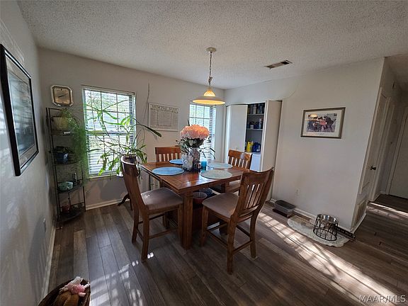 5th image of 1679 E Trinity Blvd