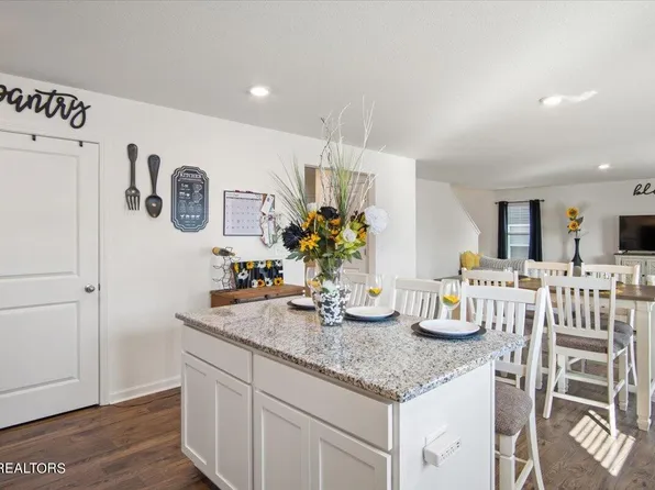 7608 Bill Keaton Dr, Corryton, TN 37721