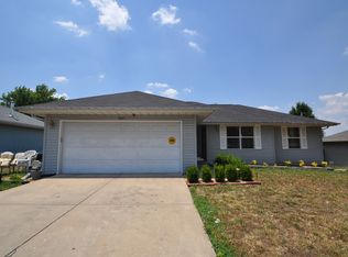 3827 S Western Ct, Springfield, MO 65807