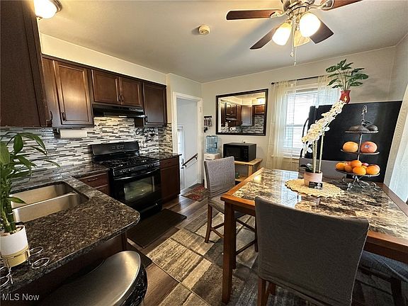 3rd image of 2927 Brookdale Ave