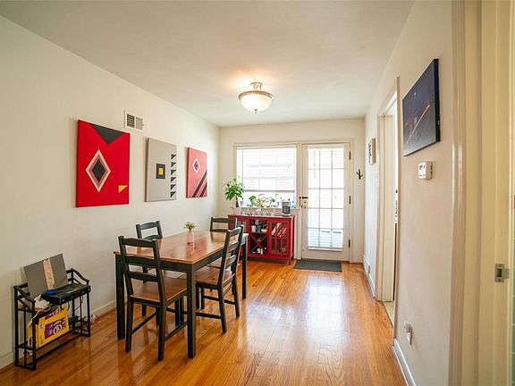 4th image of 5945 Jamieson Ave