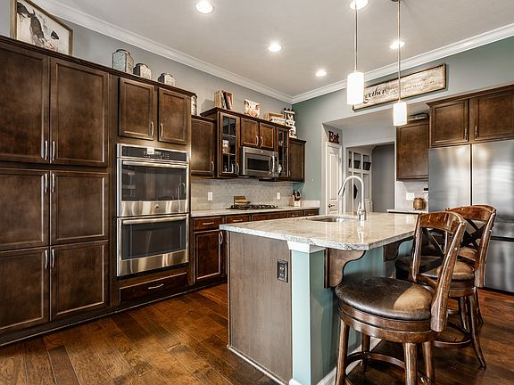 4th image of 14104 Stoney Shore Ave