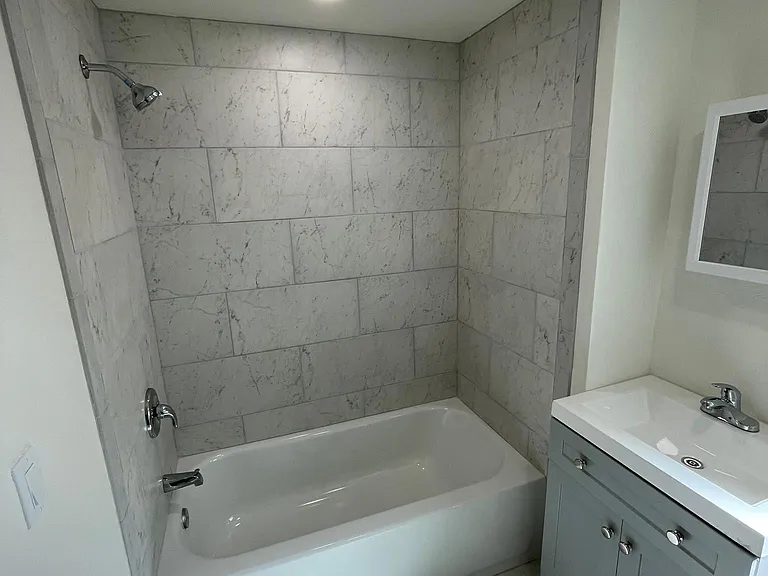 2100 Crestview Ave #3 — Photo 6