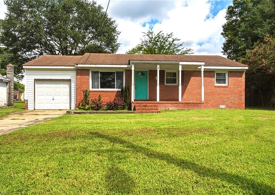 1st image of 504 Plummer Dr