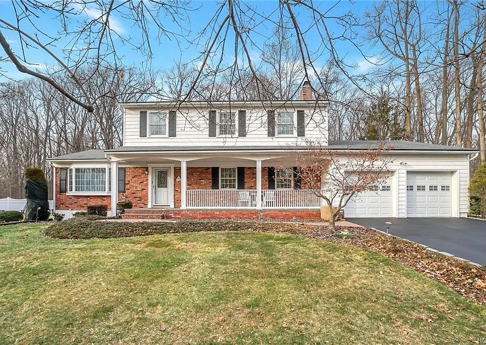 1st image of 36 Continental Dr