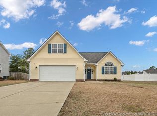 4422 Round Stone Ct, Hope Mills, NC 28348