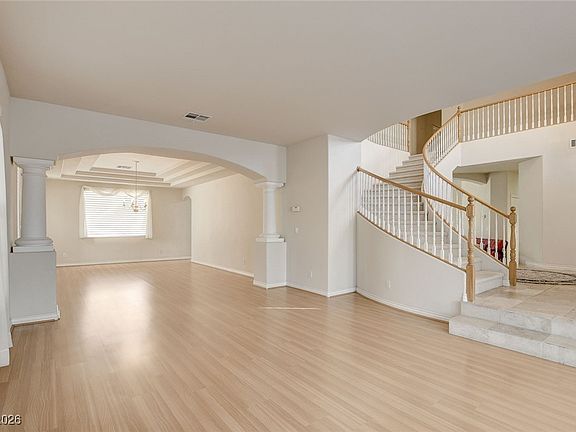 5th image of 144 Tamarron Cliffs St
