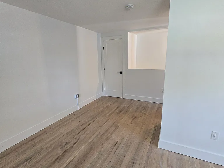 1401 Charles St #C — Photo 16