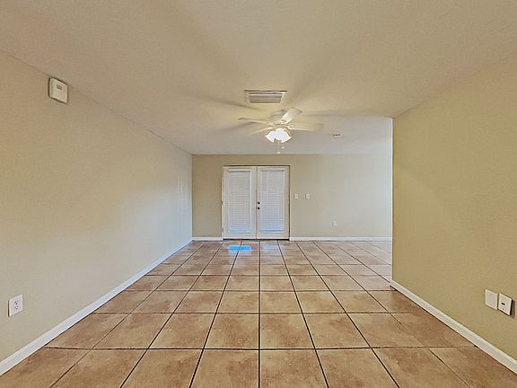4th image of 4729 Selma St
