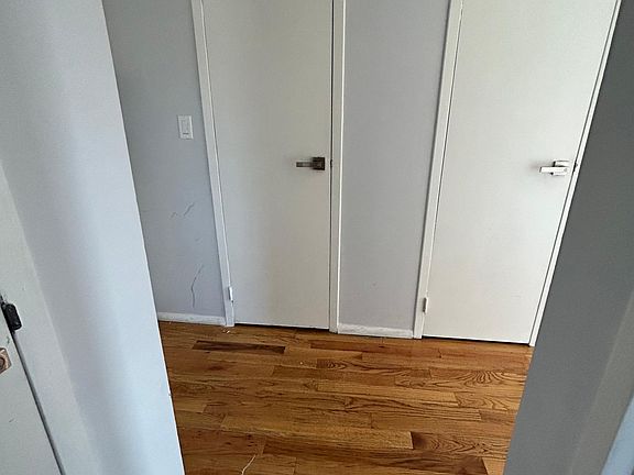 2nd image of 3030 Emmons Ave #5