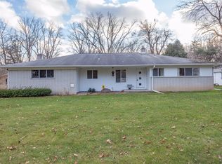 2440 Shannondale Rd, Ann Arbor, MI 48104