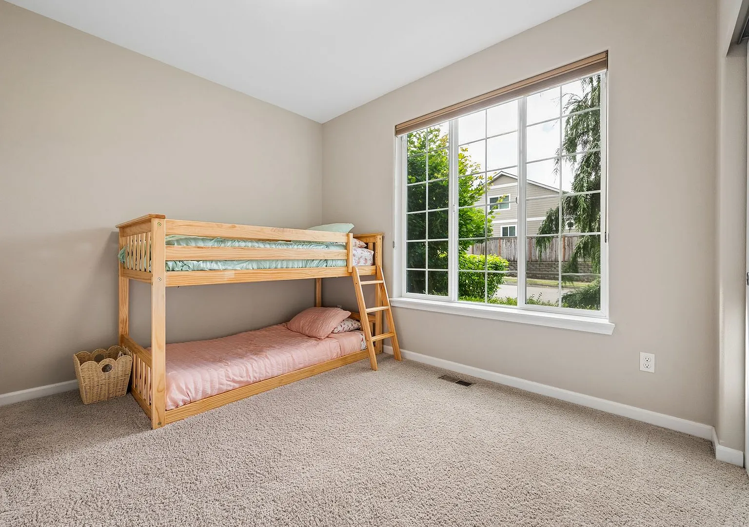 8842 28th Way SE — Photo 3