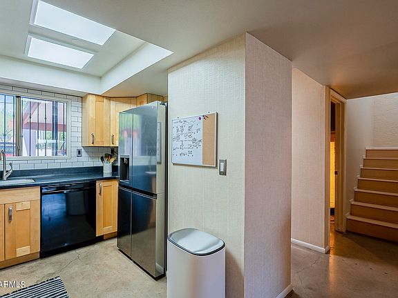5th image of 3217 S COLLEGE Avenue