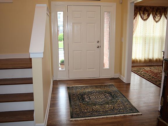 2nd image of 1712 Yellow Wood Ct