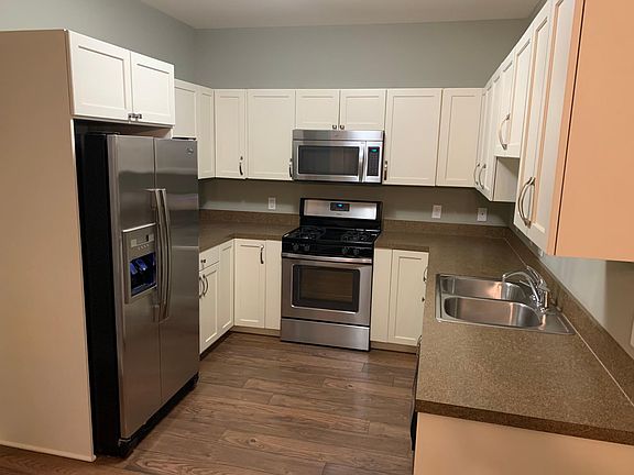 4th image of 2701 Celadon Dr NE #2701