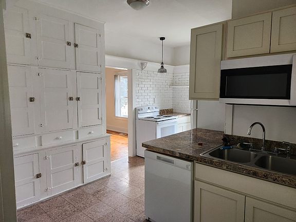 5th image of 3454 Corwin Rd