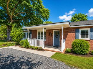 1281 Pickett St, Charleston, SC 29412