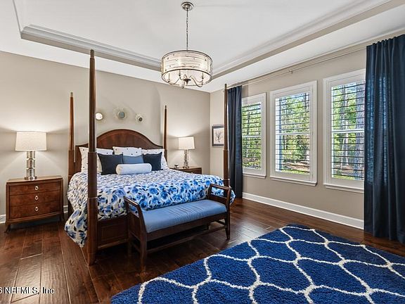 4th image of 465 WINGSTONE Drive