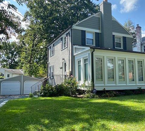 2nd image of 7920 Lynbrook Dr