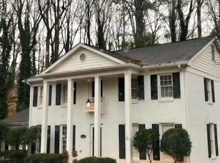 1200 Lake Ridge Ct, Roswell, GA 30076