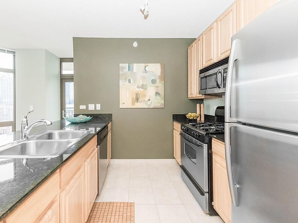 Model 2 Bedroom - Kitchen