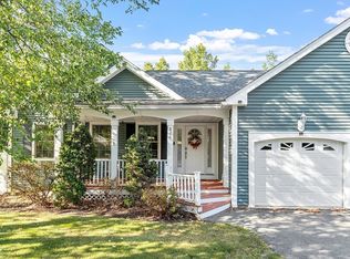 820 Methuen St #820, Dracut, MA 01826