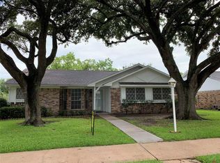 11703 N Petersham Dr, Houston, TX 77031