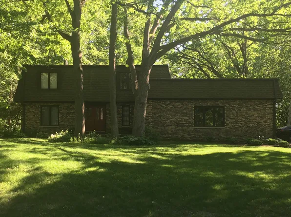 4405 Indian Trl, Green Bay, WI 54313