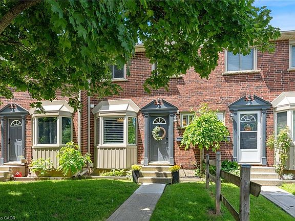 3rd image of 149 Brantwood Park Rd #D