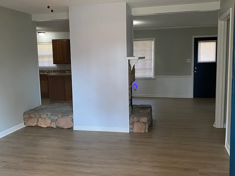 29 Marcon Pl — Photo 2