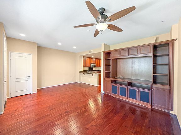 2nd image of 10535 Camino Bello Mar Unit 6
