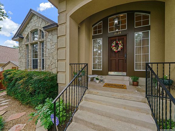 4th image of 1624 Santa Fe Trail Dr