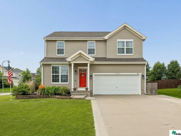 15079 Mormon Cir, Bennington, NE 68007