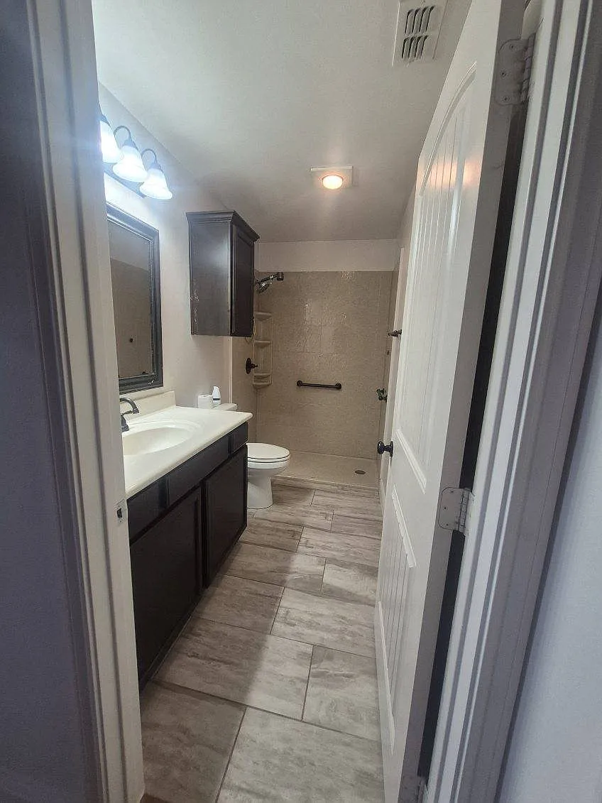 Spacious 4 Bed, 3 Bath Home in Lubbock, TX - Available now - $2500 per month — Photo 4