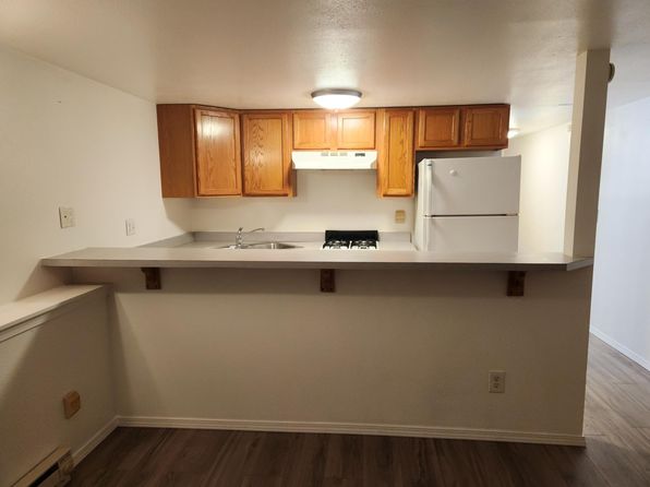 4755 19th Ave NE APT C