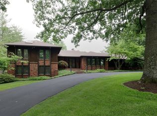 848 Bluespring Ln, Saint Louis, MO