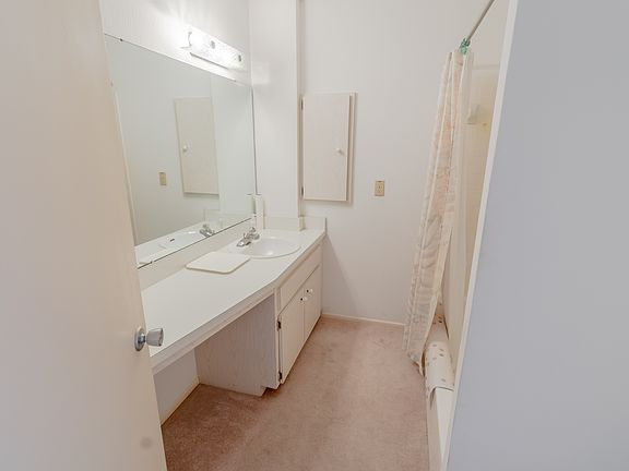 5th image of 461 Airport Ave E APT 105