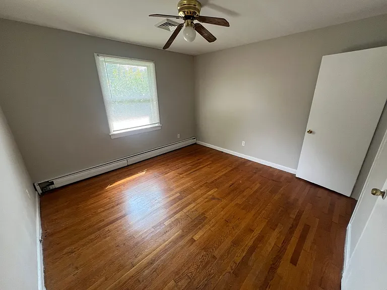 8206 Adrian Dr — Photo 28