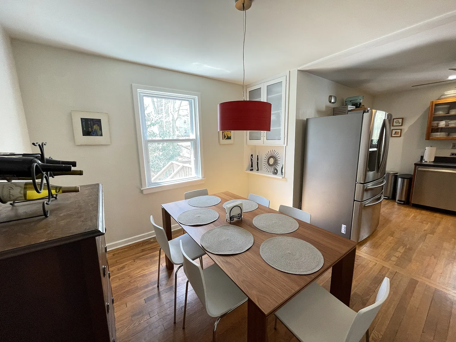 3 bed, 2350 sqft, $2,850 — Photo 3