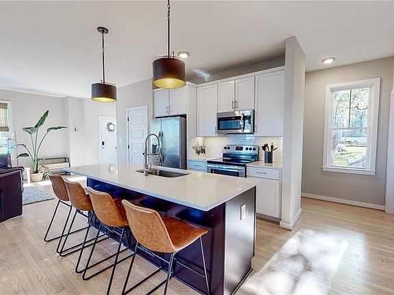 3rd image of 3008 Greenway Ave