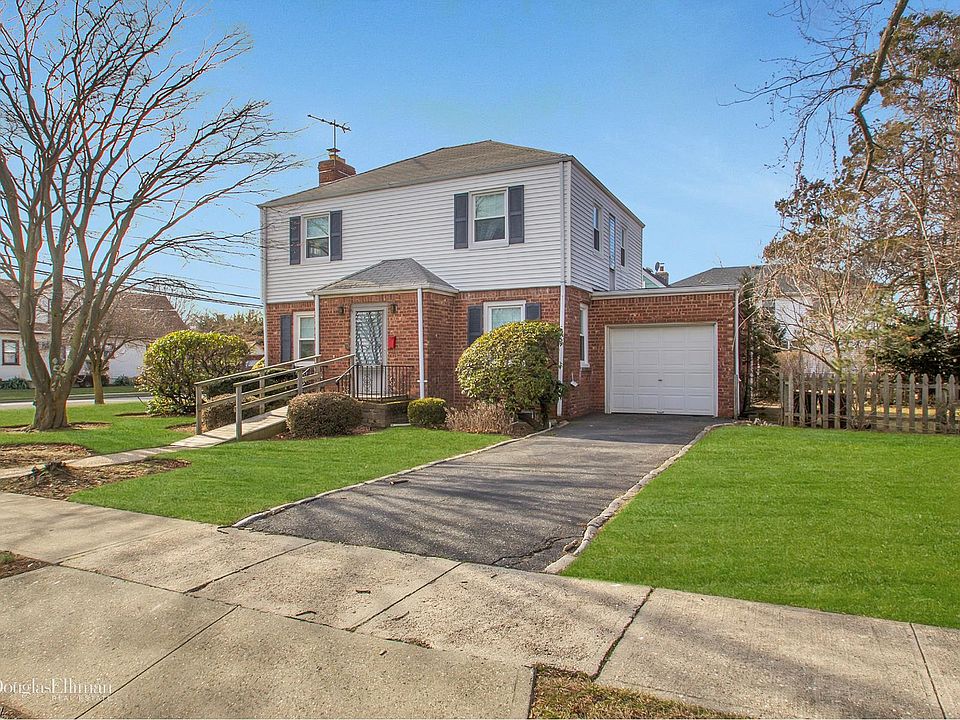 1st image of 524 Walton Ct